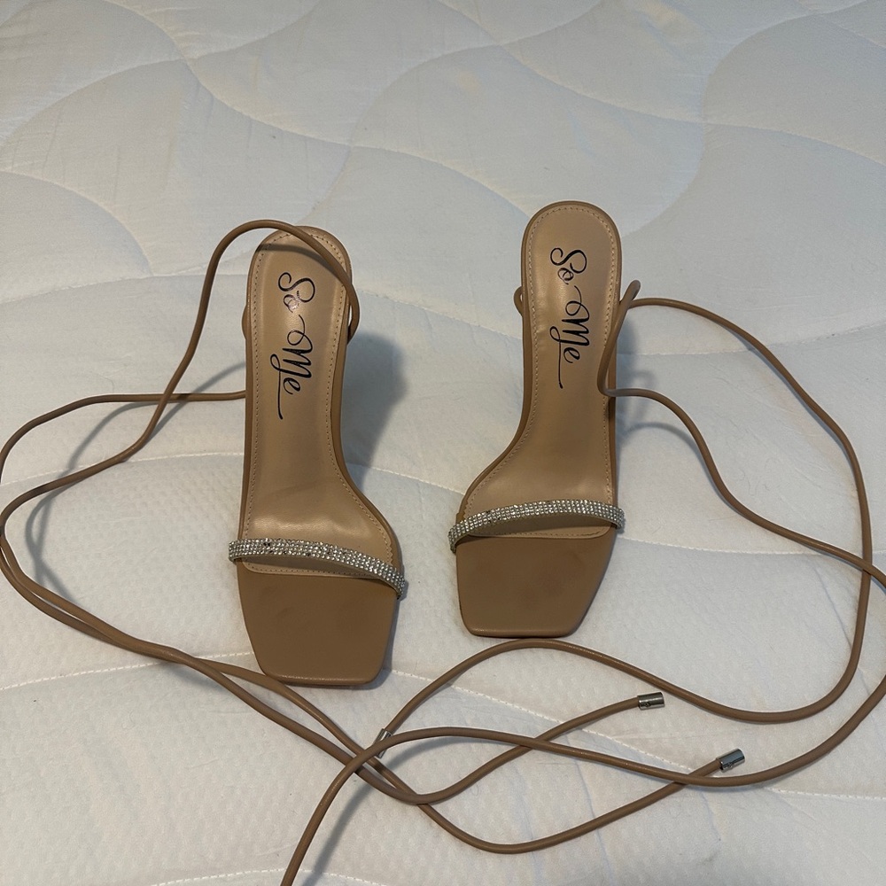 So Me Tan Strappy Heels Elegant Design
